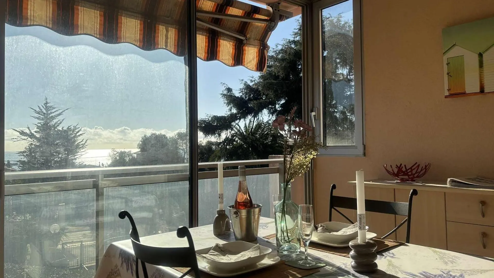Апартаменты Studio Agreable Avec Loggia, Garage Et Plage A Proximite - 2 Couchages, Golfe-Juan - Fr-1-252-62 Франция